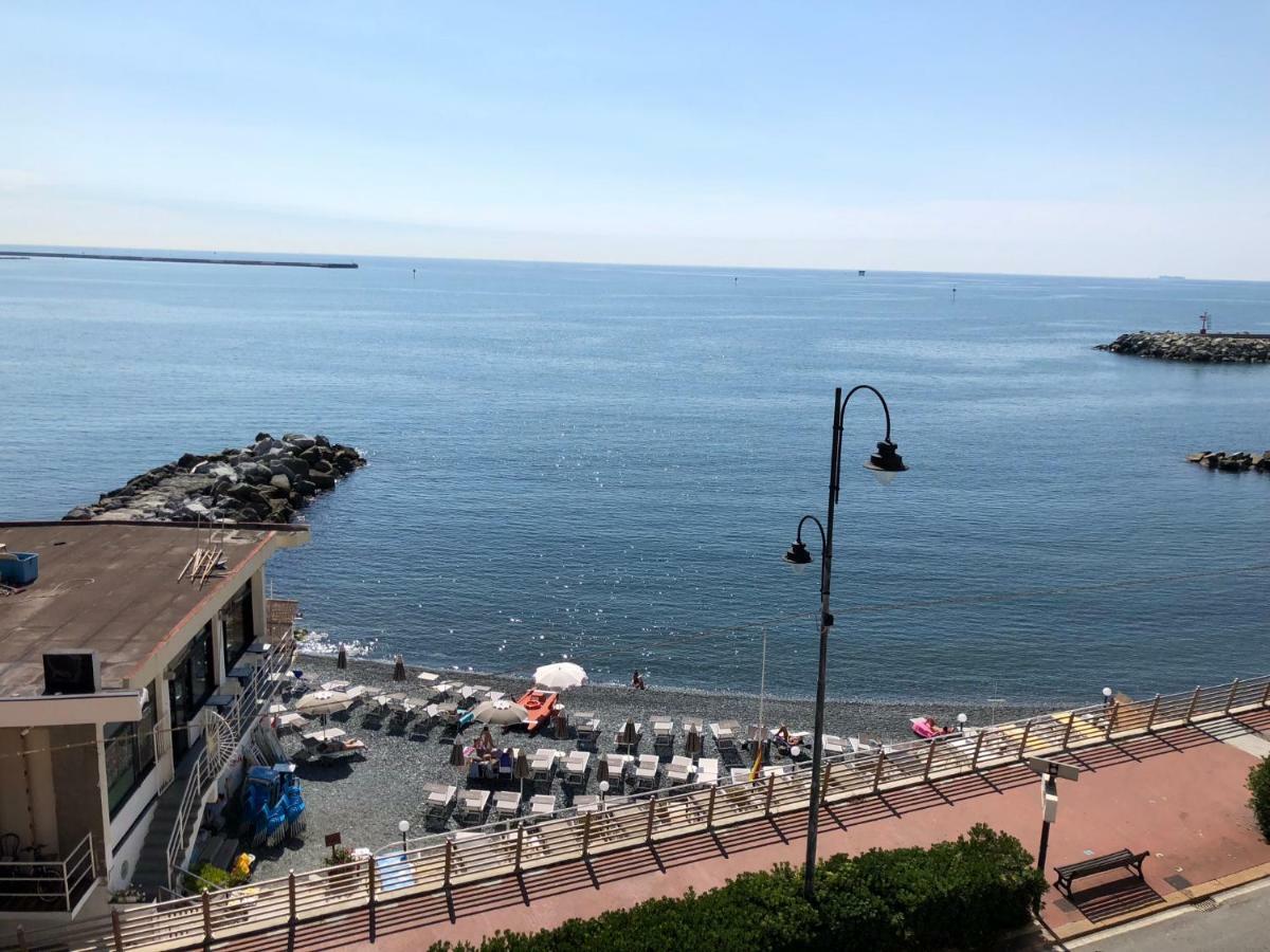 La Casetta Di Dory Sul Mare Genova Exterior foto